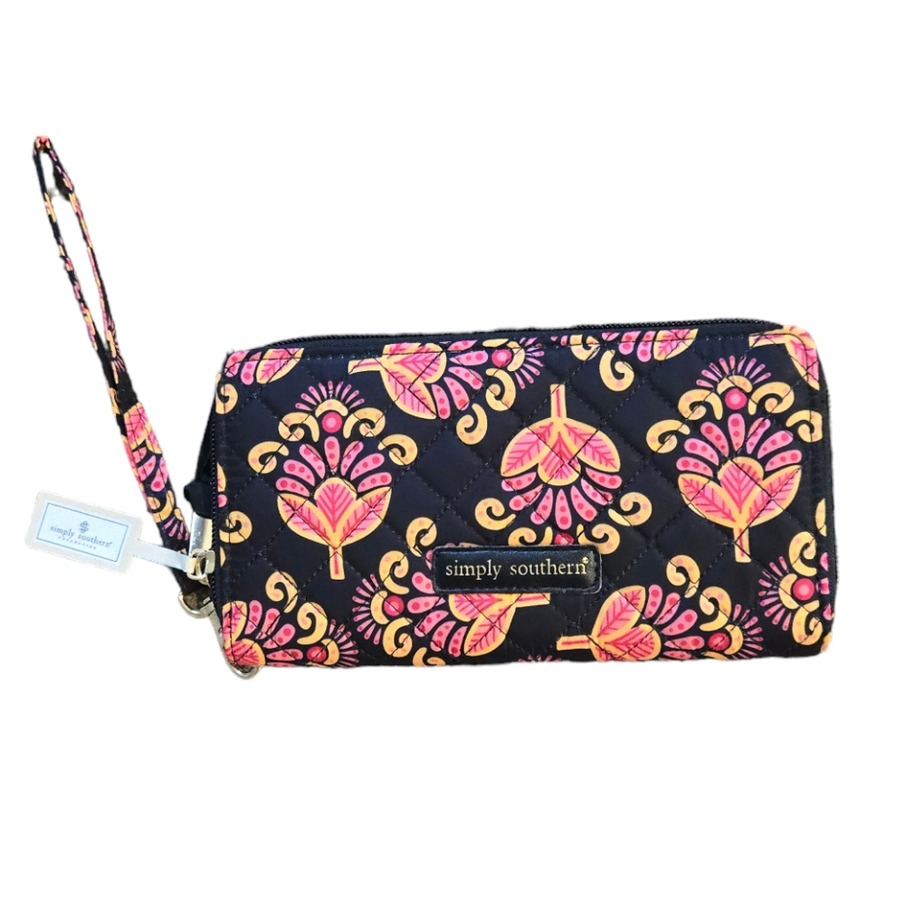 NWT Simply Southern Quilted Phone Wallet in Blossom Print Black & Pink